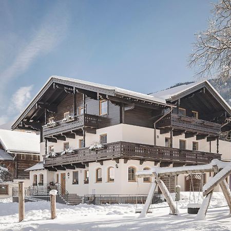 Kinderbauernhof Scharrerhof 홀레르스바흐 임 핀츠가우 외부 사진