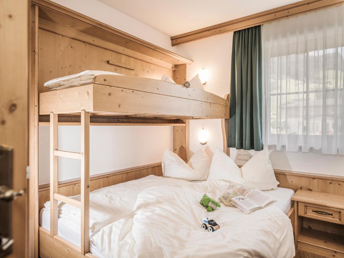 Kinderbauernhof Scharrerhof 홀레르스바흐 임 핀츠가우 외부 사진
